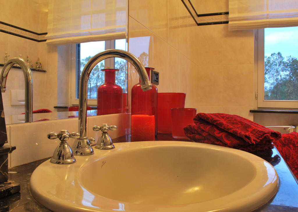 Alla Gazza Ladra Bed & Breakfast Prato Sesia Oda fotoğraf